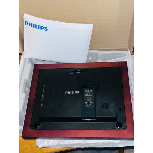 NEW IN BOX Phillips 7” LCD Smart Photo Frame - Picture 3 of 9